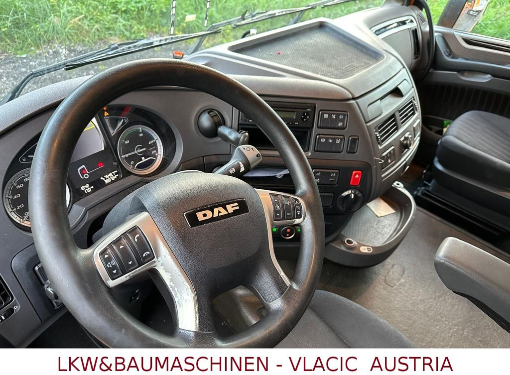 DAF XF 450 FT SSC - ADR AT-FL-EX DAF XF 450 FT SSC Mega SZM vorne Blatt feder - Vetopöytäauto: kuva DAF XF 450 FT SSC - ADR AT-FL-EX DAF XF 450 FT SSC Mega SZM vorne Blatt feder - Vetopöytäauto DAF XF 450 FT SSC - ADR AT-FL-EX DAF XF 450 FT SSC Mega SZM vorne Blatt feder - Vetopöytäauto: kuva DAF XF 450 FT SSC - ADR AT-FL-EX DAF XF 450 FT SSC Mega SZM vorne Blatt feder - Vetopöytäauto