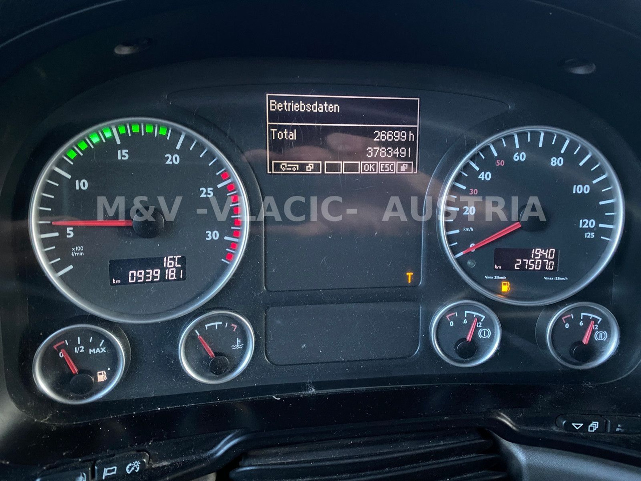 MAN TGS 18.480 euro 5 EEV (Kipper AP Achsen) - Vetopöytäauto: kuva MAN TGS 18.480 euro 5 EEV (Kipper AP Achsen) - Vetopöytäauto MAN TGS 18.480 euro 5 EEV (Kipper AP Achsen) - Vetopöytäauto: kuva MAN TGS 18.480 euro 5 EEV (Kipper AP Achsen) - Vetopöytäauto