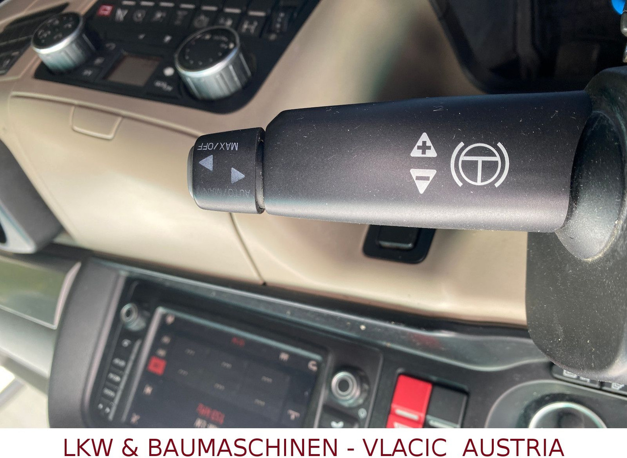 MAN TGX 18.500 - Vetopöytäauto: kuva MAN TGX 18.500 - Vetopöytäauto MAN TGX 18.500 - Vetopöytäauto: kuva MAN TGX 18.500 - Vetopöytäauto