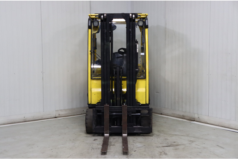 Hyster J2.0XN - Sähkötrukki: kuva Hyster J2.0XN - Sähkötrukki Hyster J2.0XN - Sähkötrukki: kuva Hyster J2.0XN - Sähkötrukki