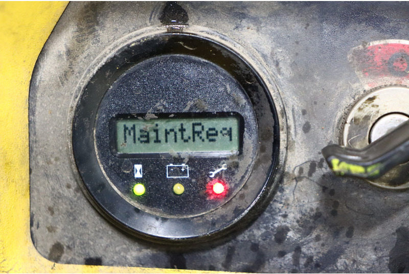 Haarukkavaunu Hyster P1.8: kuva Haarukkavaunu Hyster P1.8 Haarukkavaunu Hyster P1.8: kuva Haarukkavaunu Hyster P1.8