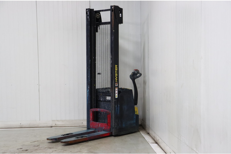 Hyster S1.6 - Pinoamistrukki: kuva Hyster S1.6 - Pinoamistrukki Hyster S1.6 - Pinoamistrukki: kuva Hyster S1.6 - Pinoamistrukki