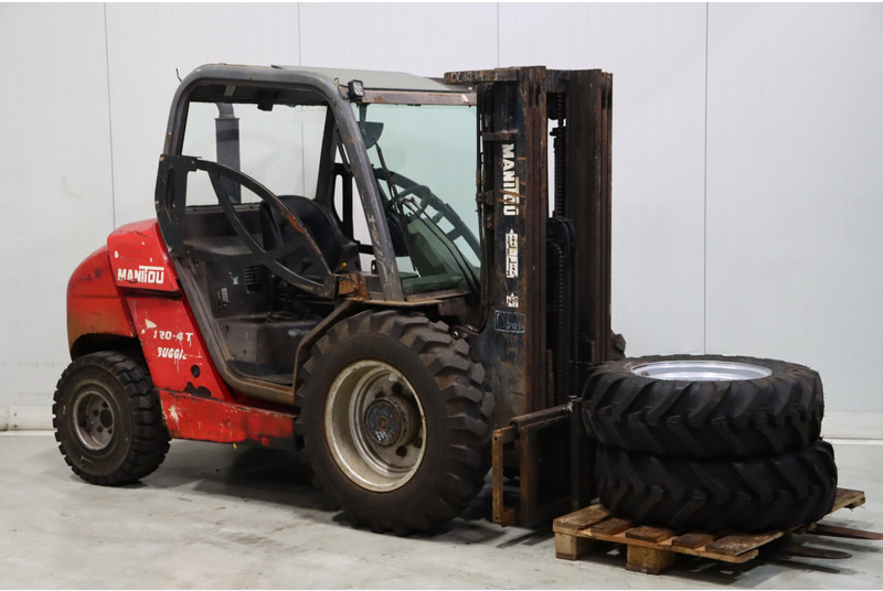 Manitou MH20-4T - Dieseltrukki: kuva Manitou MH20-4T - Dieseltrukki Manitou MH20-4T - Dieseltrukki: kuva Manitou MH20-4T - Dieseltrukki