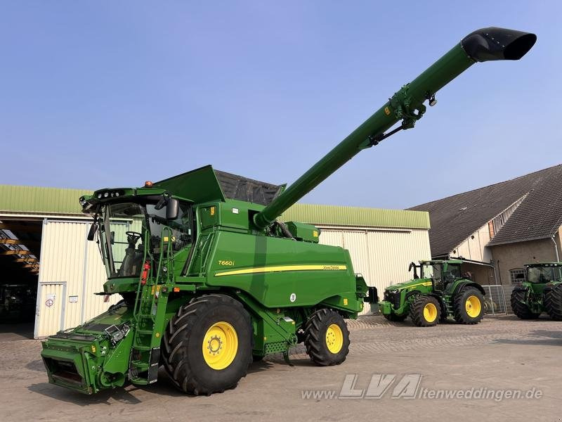 John Deere T660 - Leikkuupuimuri: kuva John Deere T660 - Leikkuupuimuri John Deere T660 - Leikkuupuimuri: kuva John Deere T660 - Leikkuupuimuri