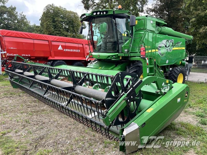 John Deere T670 i - Leikkuupuimuri: kuva John Deere T670 i - Leikkuupuimuri John Deere T670 i - Leikkuupuimuri: kuva John Deere T670 i - Leikkuupuimuri