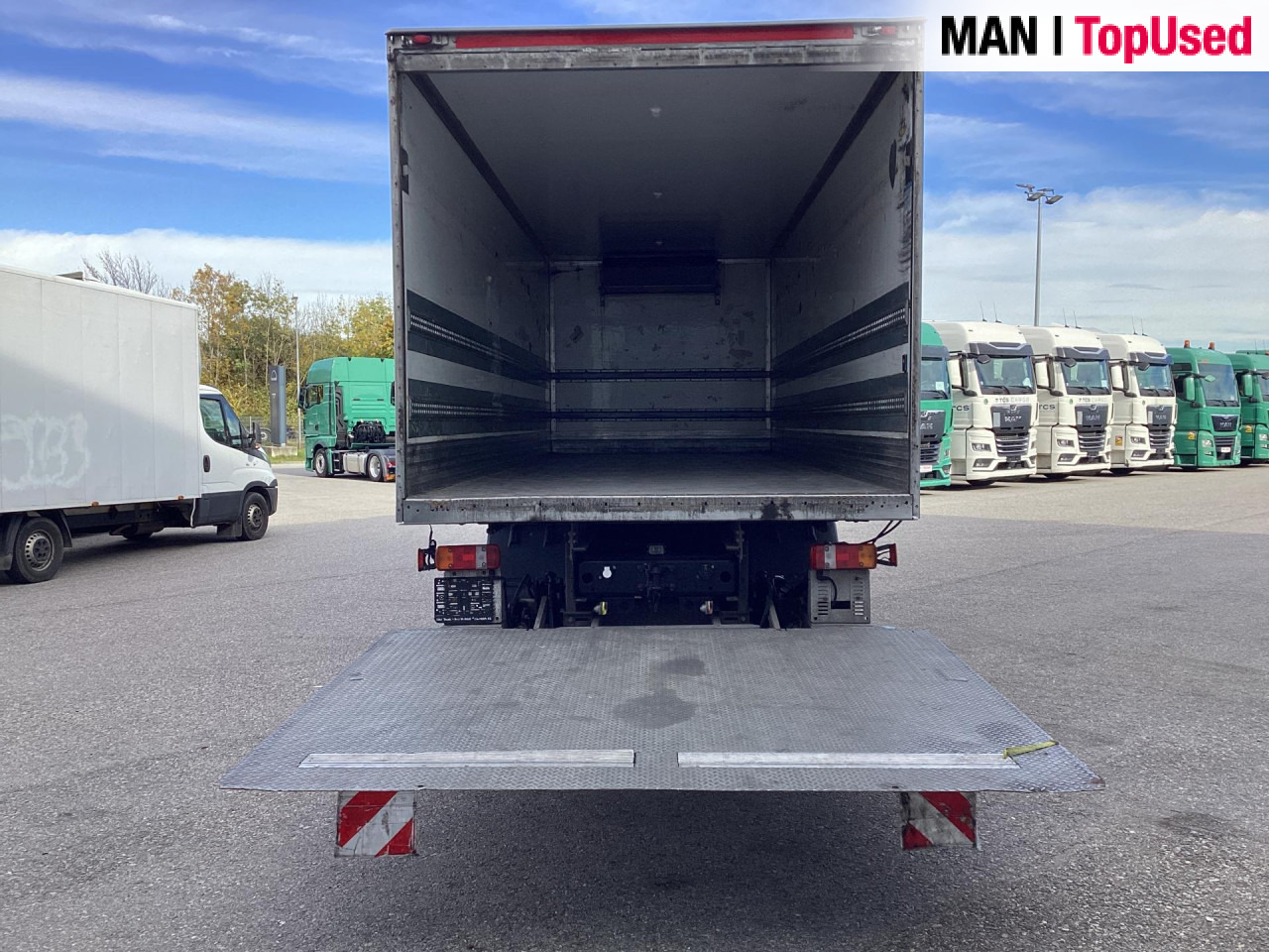 MAN TGM 18.250 4x2 BL CH - Refrigeraattori kuorma-auto: kuva MAN TGM 18.250 4x2 BL CH - Refrigeraattori kuorma-auto MAN TGM 18.250 4x2 BL CH - Refrigeraattori kuorma-auto: kuva MAN TGM 18.250 4x2 BL CH - Refrigeraattori kuorma-auto