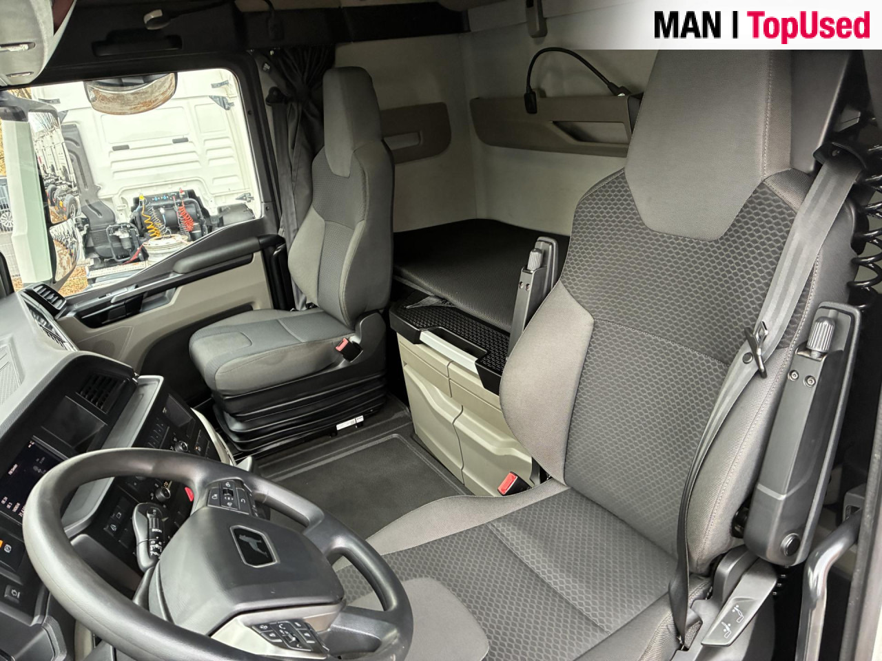 MAN TGX 18.510 4x2 LL SA - Vetopöytäauto: kuva MAN TGX 18.510 4x2 LL SA - Vetopöytäauto MAN TGX 18.510 4x2 LL SA - Vetopöytäauto: kuva MAN TGX 18.510 4x2 LL SA - Vetopöytäauto