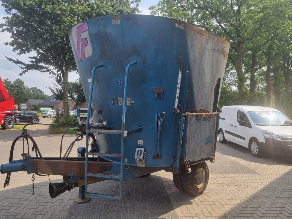 FRASTO Tornado feedwagon 12 m3 - Seosrehuvaunu: kuva FRASTO Tornado feedwagon 12 m3 - Seosrehuvaunu FRASTO Tornado feedwagon 12 m3 - Seosrehuvaunu: kuva FRASTO Tornado feedwagon 12 m3 - Seosrehuvaunu