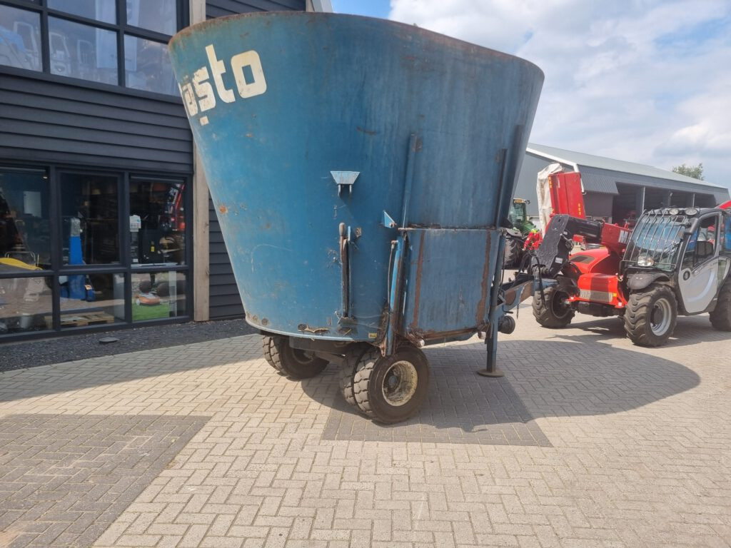 FRASTO Tornado feedwagon 12 m3 - Seosrehuvaunu: kuva FRASTO Tornado feedwagon 12 m3 - Seosrehuvaunu FRASTO Tornado feedwagon 12 m3 - Seosrehuvaunu: kuva FRASTO Tornado feedwagon 12 m3 - Seosrehuvaunu