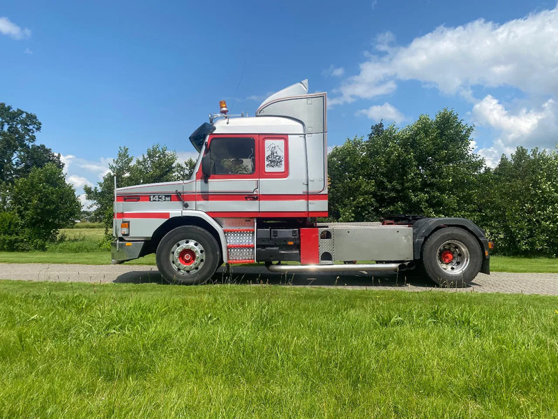 Scania T143-500 V8 | 4x2 | 4350 mm WHEELBASE | TOP CONDITION !!! - Vetopöytäauto: kuva Scania T143-500 V8 | 4x2 | 4350 mm WHEELBASE | TOP CONDITION !!! - Vetopöytäauto Scania T143-500 V8 | 4x2 | 4350 mm WHEELBASE | TOP CONDITION !!! - Vetopöytäauto: kuva Scania T143-500 V8 | 4x2 | 4350 mm WHEELBASE | TOP CONDITION !!! - Vetopöytäauto