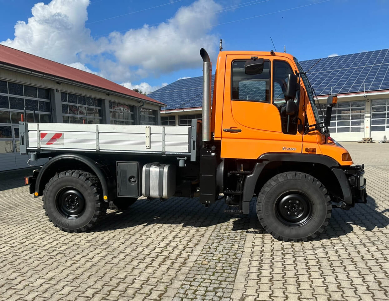 Unimog 290 - U290 405 11347 Mercedes Benz 405 - Kippiauto kuorma-auto: kuva Unimog 290 - U290 405 11347 Mercedes Benz 405 - Kippiauto kuorma-auto Unimog 290 - U290 405 11347 Mercedes Benz 405 - Kippiauto kuorma-auto: kuva Unimog 290 - U290 405 11347 Mercedes Benz 405 - Kippiauto kuorma-auto