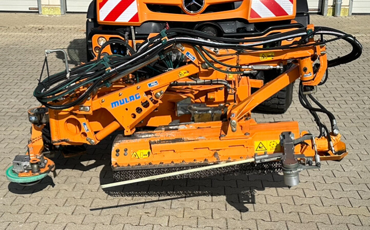 Unimog Leitpfostenausmähgerät / Randstreifenmähger - Puomimurskain: kuva Unimog Leitpfostenausmähgerät / Randstreifenmähger - Puomimurskain Unimog Leitpfostenausmähgerät / Randstreifenmähger - Puomimurskain: kuva Unimog Leitpfostenausmähgerät / Randstreifenmähger - Puomimurskain
