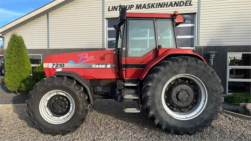 Case IH Magnum 7210 PRO PRO model, og en ejers traktor fra - Traktori: kuva Case IH Magnum 7210 PRO PRO model, og en ejers traktor fra - Traktori Case IH Magnum 7210 PRO PRO model, og en ejers traktor fra - Traktori: kuva Case IH Magnum 7210 PRO PRO model, og en ejers traktor fra - Traktori