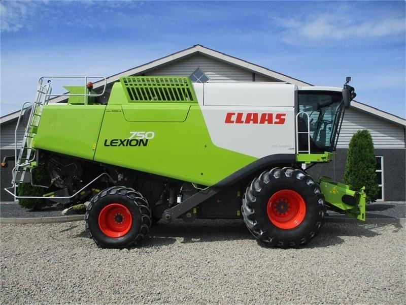 Claas LEXION 750 Gårdmaskine med valgtfrit skærebord V90 - Leikkuupuimuri: kuva Claas LEXION 750 Gårdmaskine med valgtfrit skærebord V90 - Leikkuupuimuri Claas LEXION 750 Gårdmaskine med valgtfrit skærebord V90 - Leikkuupuimuri: kuva Claas LEXION 750 Gårdmaskine med valgtfrit skærebord V90 - Leikkuupuimuri
