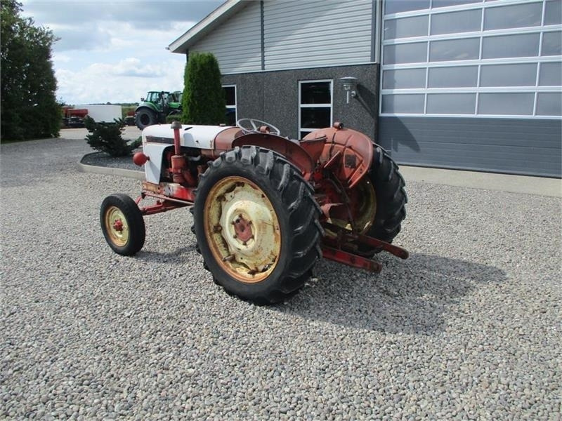 Traktori David Brown 950 Motor sidder fast: kuva Traktori David Brown 950 Motor sidder fast