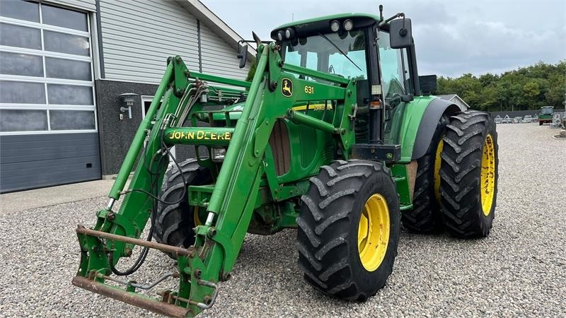 John Deere 6320 m/JD 631 Frontlæsser AutoPower og TLS affjed - Traktori: kuva John Deere 6320 m/JD 631 Frontlæsser AutoPower og TLS affjed - Traktori John Deere 6320 m/JD 631 Frontlæsser AutoPower og TLS affjed - Traktori: kuva John Deere 6320 m/JD 631 Frontlæsser AutoPower og TLS affjed - Traktori