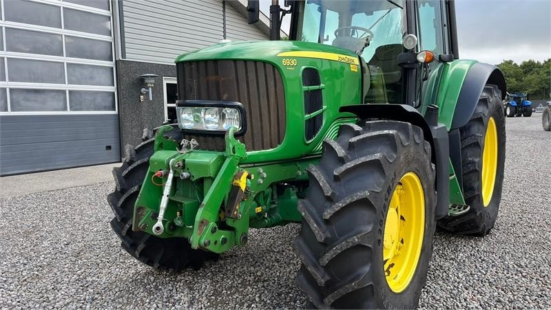 John Deere 6930 AutoPower med frontlift og front PTO - Traktori: kuva John Deere 6930 AutoPower med frontlift og front PTO - Traktori John Deere 6930 AutoPower med frontlift og front PTO - Traktori: kuva John Deere 6930 AutoPower med frontlift og front PTO - Traktori