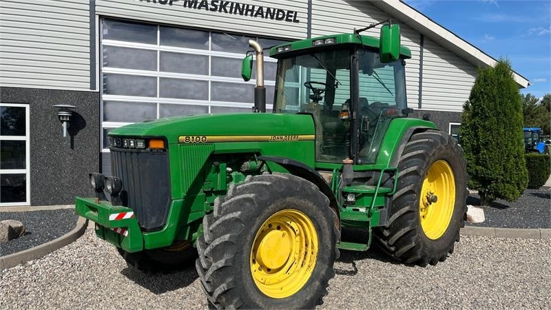 John Deere 8100 Samme ejer siden 2014 - Traktori: kuva John Deere 8100 Samme ejer siden 2014 - Traktori John Deere 8100 Samme ejer siden 2014 - Traktori: kuva John Deere 8100 Samme ejer siden 2014 - Traktori