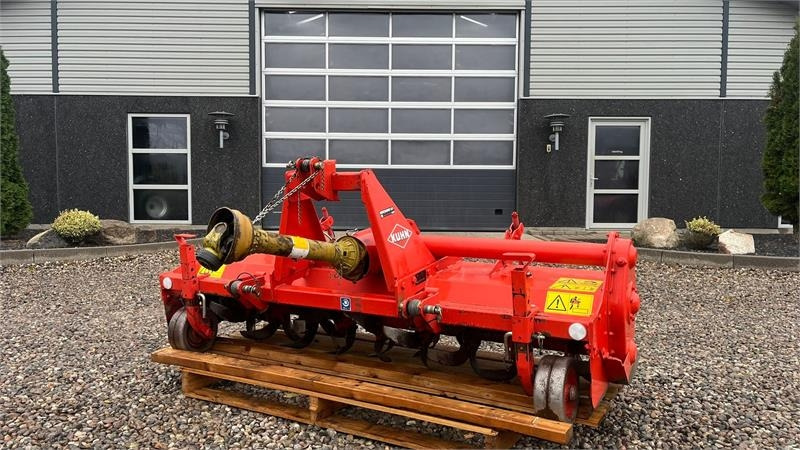 Kuhn EL 62 / 210 Med dybdehjul - Kultivaattori: kuva Kuhn EL 62 / 210 Med dybdehjul - Kultivaattori Kuhn EL 62 / 210 Med dybdehjul - Kultivaattori: kuva Kuhn EL 62 / 210 Med dybdehjul - Kultivaattori