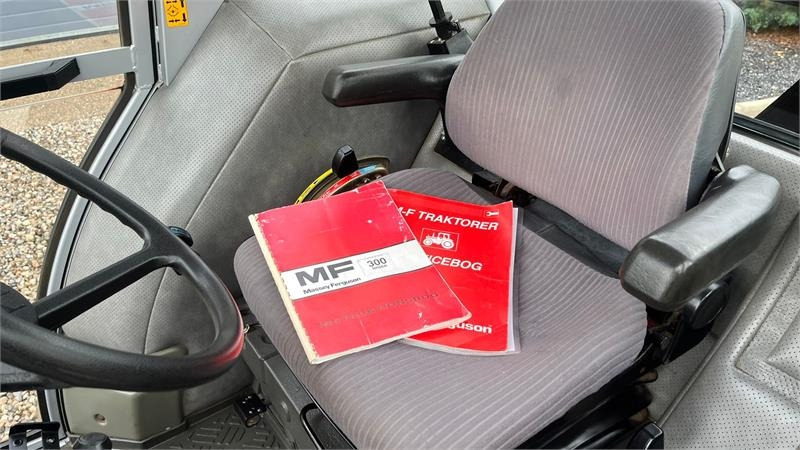 Massey Ferguson 375 DEN ER SOM NY! Hi-Line model med fyldt service  - Traktori: kuva Massey Ferguson 375 DEN ER SOM NY! Hi-Line model med fyldt service  - Traktori Massey Ferguson 375 DEN ER SOM NY! Hi-Line model med fyldt service  - Traktori: kuva Massey Ferguson 375 DEN ER SOM NY! Hi-Line model med fyldt service  - Traktori