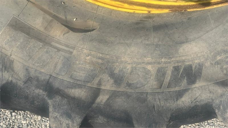 Michelin 650/85R38 Tvillinghjul med 8 låse - Rengas - Maatalouskoneet: kuva Michelin 650/85R38 Tvillinghjul med 8 låse - Rengas - Maatalouskoneet Michelin 650/85R38 Tvillinghjul med 8 låse - Rengas - Maatalouskoneet: kuva Michelin 650/85R38 Tvillinghjul med 8 låse - Rengas - Maatalouskoneet