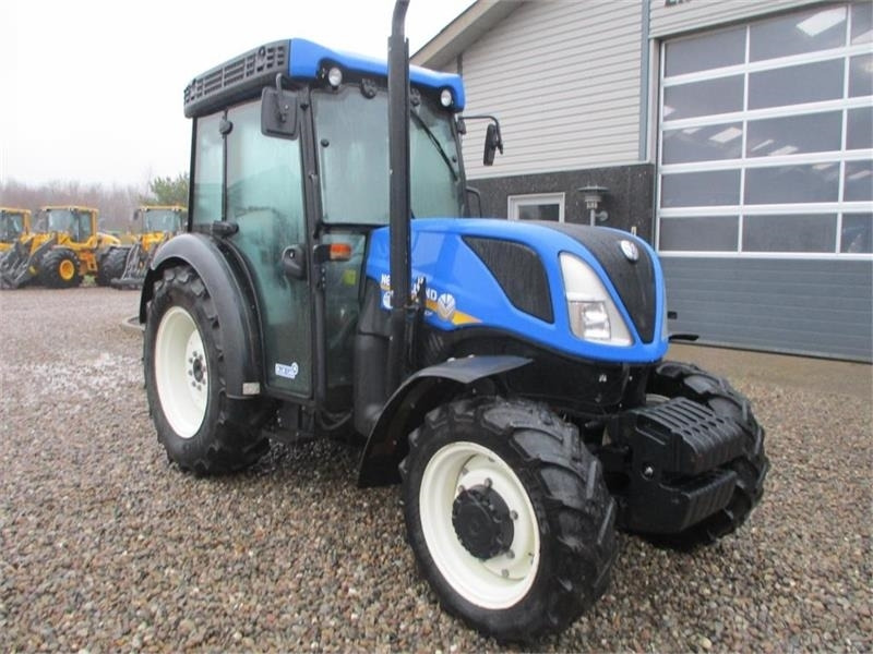 New Holland T4.80 F SuperSteear med aircondition og koblingsfr - Traktori: kuva New Holland T4.80 F SuperSteear med aircondition og koblingsfr - Traktori New Holland T4.80 F SuperSteear med aircondition og koblingsfr - Traktori: kuva New Holland T4.80 F SuperSteear med aircondition og koblingsfr - Traktori