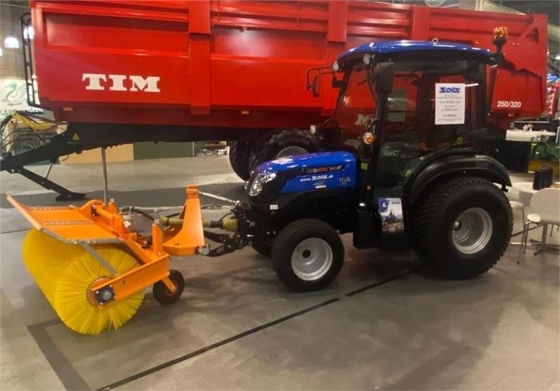 Solis H26 HST SnowEdition med Thyregod TK 1600 kost på - Traktori: kuva Solis H26 HST SnowEdition med Thyregod TK 1600 kost på - Traktori Solis H26 HST SnowEdition med Thyregod TK 1600 kost på - Traktori: kuva Solis H26 HST SnowEdition med Thyregod TK 1600 kost på - Traktori