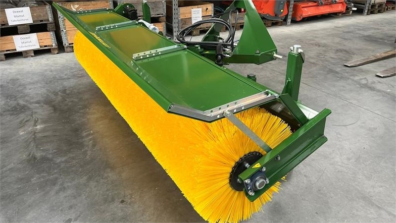 Thyregod TK 2800 med nylon børster og hydraulisk sving. bre - Harjakone: kuva Thyregod TK 2800 med nylon børster og hydraulisk sving. bre - Harjakone Thyregod TK 2800 med nylon børster og hydraulisk sving. bre - Harjakone: kuva Thyregod TK 2800 med nylon børster og hydraulisk sving. bre - Harjakone