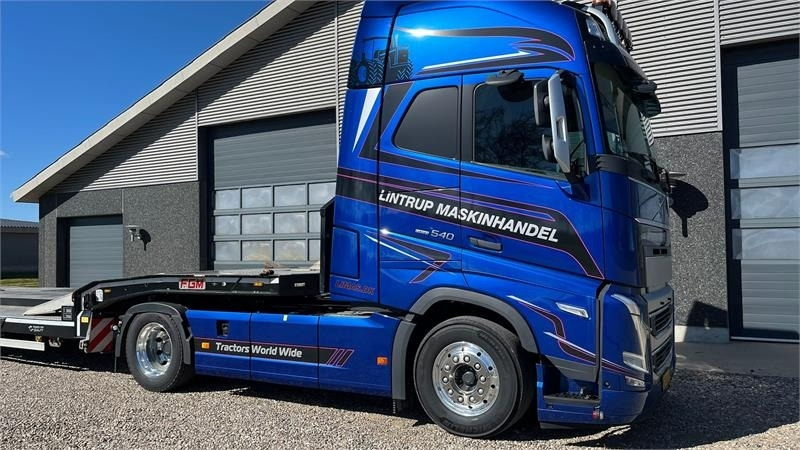 Volvo FH 540 Globetrotter XL, fuld luft affjedring og Al - Vetopöytäauto: kuva Volvo FH 540 Globetrotter XL, fuld luft affjedring og Al - Vetopöytäauto Volvo FH 540 Globetrotter XL, fuld luft affjedring og Al - Vetopöytäauto: kuva Volvo FH 540 Globetrotter XL, fuld luft affjedring og Al - Vetopöytäauto