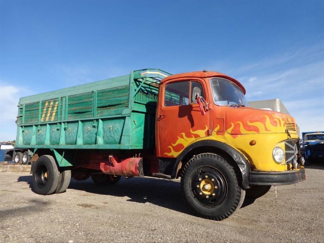 Mercedes-Benz MB1113 MERCEDES BENZ 1113 KIPPER (4X2) - Kippiauto kuorma-auto: kuva Mercedes-Benz MB1113 MERCEDES BENZ 1113 KIPPER (4X2) - Kippiauto kuorma-auto Mercedes-Benz MB1113 MERCEDES BENZ 1113 KIPPER (4X2) - Kippiauto kuorma-auto: kuva Mercedes-Benz MB1113 MERCEDES BENZ 1113 KIPPER (4X2) - Kippiauto kuorma-auto
