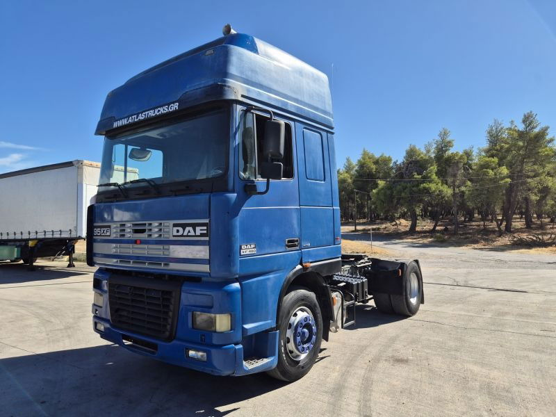 DAF XF 480 DAF XF.480 4X2 Super Space Intarder - Vetopöytäauto: kuva DAF XF 480 DAF XF.480 4X2 Super Space Intarder - Vetopöytäauto DAF XF 480 DAF XF.480 4X2 Super Space Intarder - Vetopöytäauto: kuva DAF XF 480 DAF XF.480 4X2 Super Space Intarder - Vetopöytäauto