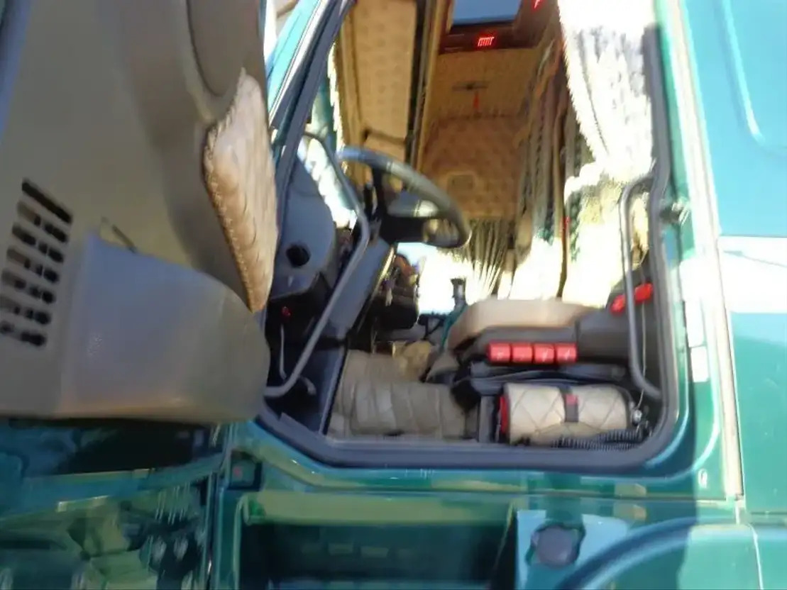 Leasing Volvo FH 12.420 Volvo FH12.420 4X2  Volvo FH 12.420 Volvo FH12.420 4X2: kuva Leasing Volvo FH 12.420 Volvo FH12.420 4X2  Volvo FH 12.420 Volvo FH12.420 4X2