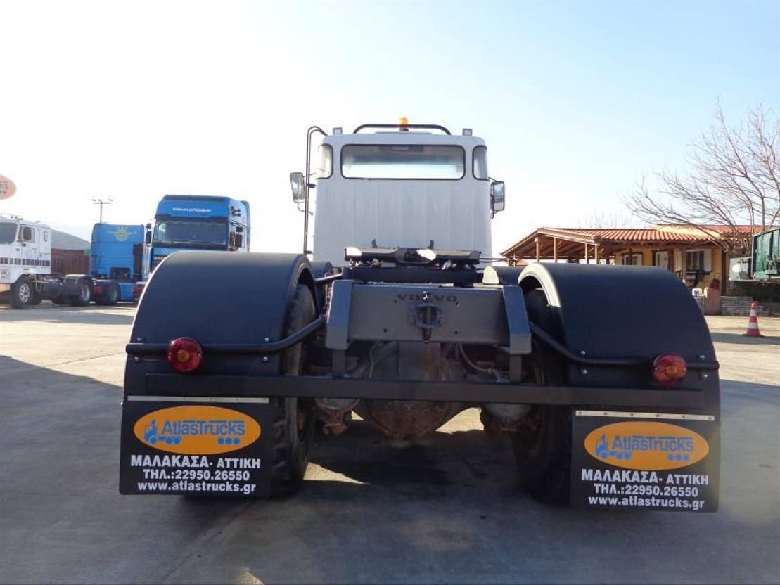 Volvo N 12 VOLVO N12 (6X4) - Vetopöytäauto: kuva Volvo N 12 VOLVO N12 (6X4) - Vetopöytäauto Volvo N 12 VOLVO N12 (6X4) - Vetopöytäauto: kuva Volvo N 12 VOLVO N12 (6X4) - Vetopöytäauto