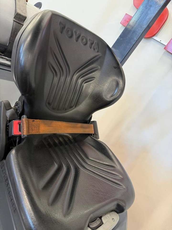 Toyota 11051 - 8FBE15T - Sähkötrukki: kuva Toyota 11051 - 8FBE15T - Sähkötrukki Toyota 11051 - 8FBE15T - Sähkötrukki: kuva Toyota 11051 - 8FBE15T - Sähkötrukki