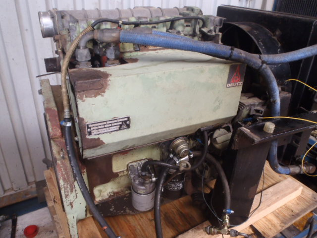 Moottori - Rakennuskoneet Deutz F4L1011E -: kuva Moottori - Rakennuskoneet Deutz F4L1011E -