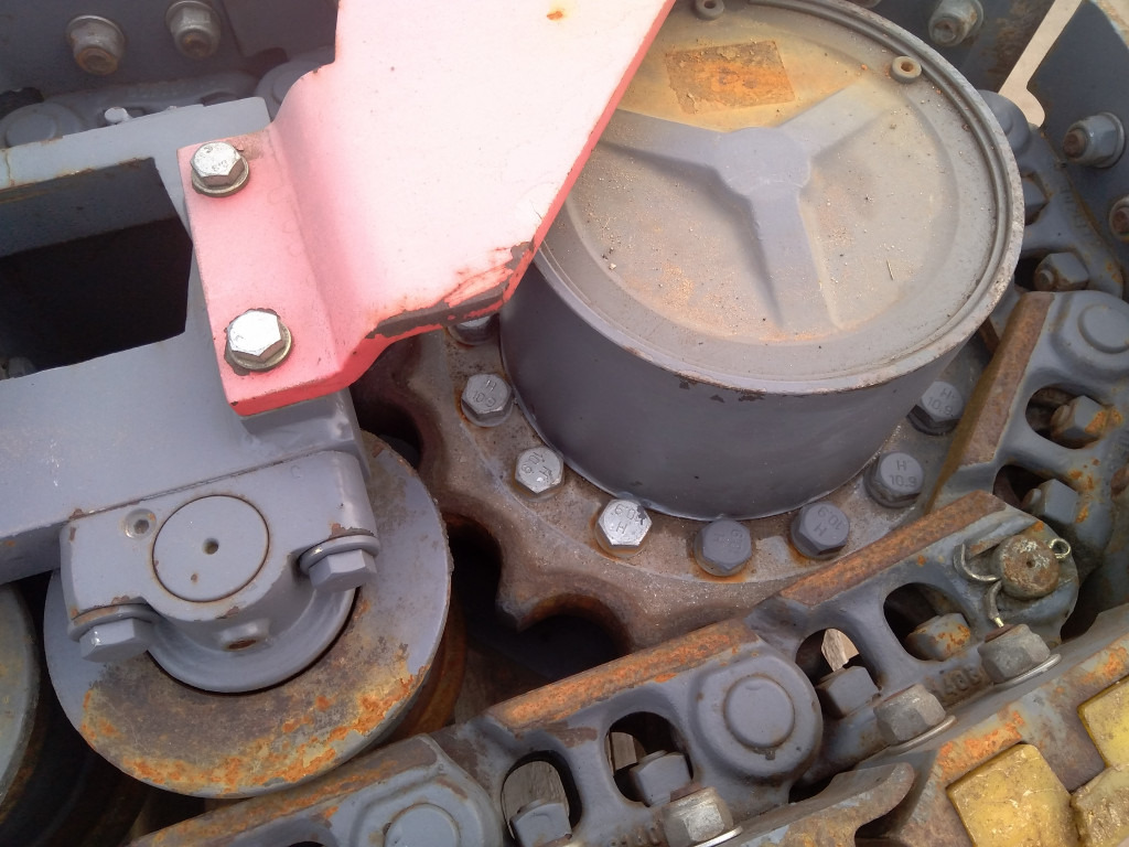 Dynapac PL1000F - - Telaston osat - Rakennuskoneet: kuva Dynapac PL1000F - - Telaston osat - Rakennuskoneet Dynapac PL1000F - - Telaston osat - Rakennuskoneet: kuva Dynapac PL1000F - - Telaston osat - Rakennuskoneet