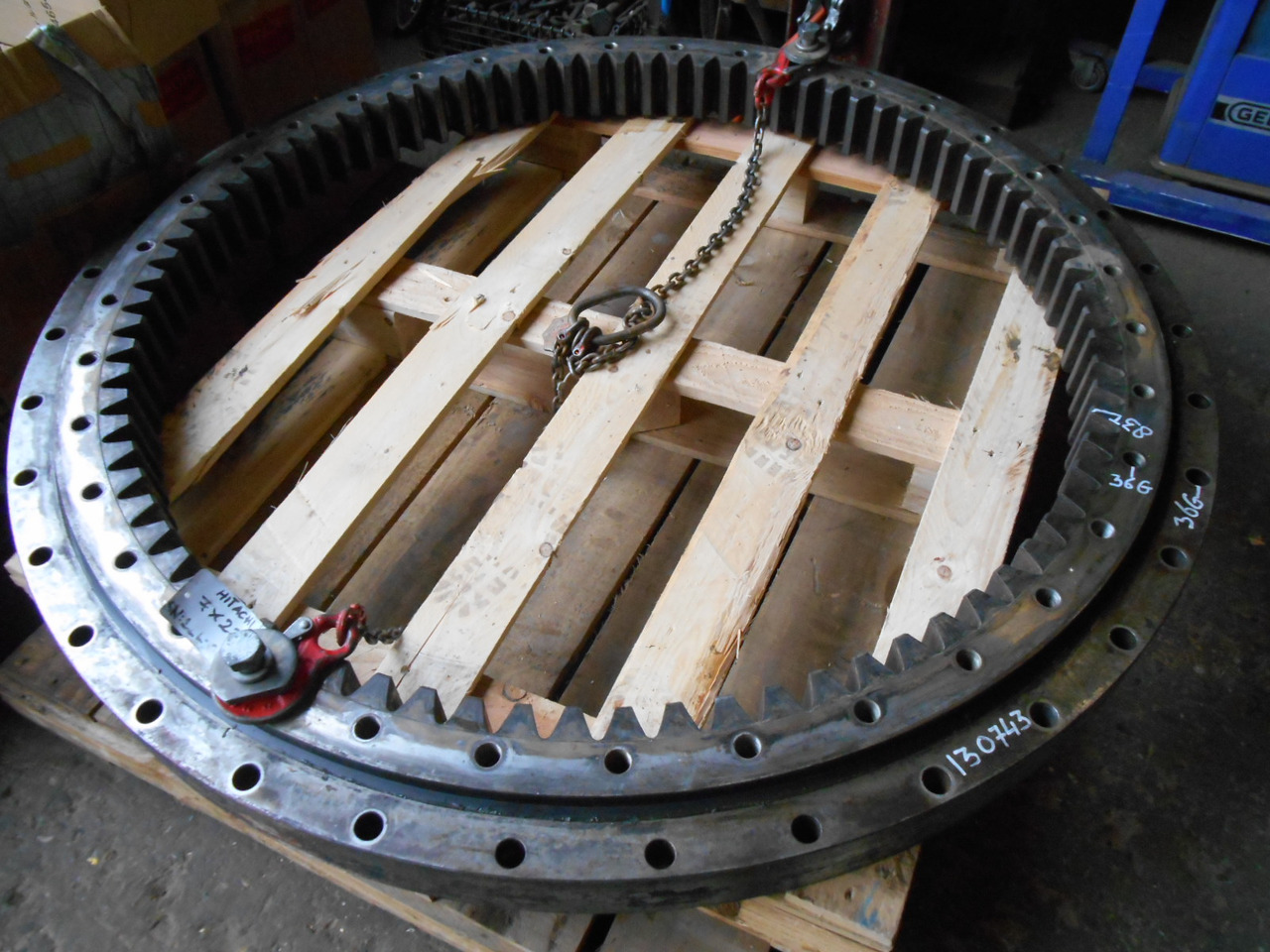 Hitachi EX220 - 9098979 - Kääntökehä - Rakennuskoneet: kuva Hitachi EX220 - 9098979 - Kääntökehä - Rakennuskoneet Hitachi EX220 - 9098979 - Kääntökehä - Rakennuskoneet: kuva Hitachi EX220 - 9098979 - Kääntökehä - Rakennuskoneet