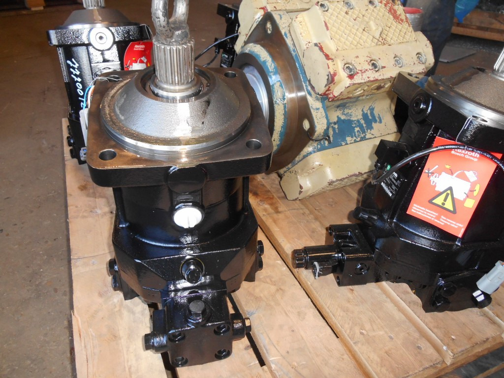 New Holland 84345391 - Hydraulimoottori - Rakennuskoneet: kuva New Holland 84345391 - Hydraulimoottori - Rakennuskoneet New Holland 84345391 - Hydraulimoottori - Rakennuskoneet: kuva New Holland 84345391 - Hydraulimoottori - Rakennuskoneet