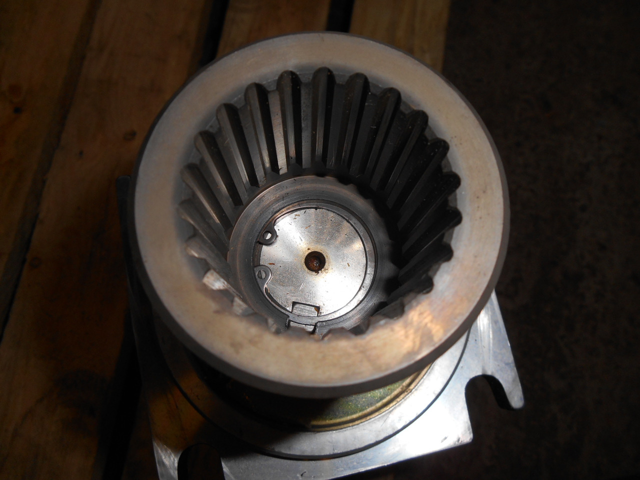 New Holland ND103371 - 1498625 - Hydraulipumppu - Rakennuskoneet: kuva New Holland ND103371 - 1498625 - Hydraulipumppu - Rakennuskoneet New Holland ND103371 - 1498625 - Hydraulipumppu - Rakennuskoneet: kuva New Holland ND103371 - 1498625 - Hydraulipumppu - Rakennuskoneet