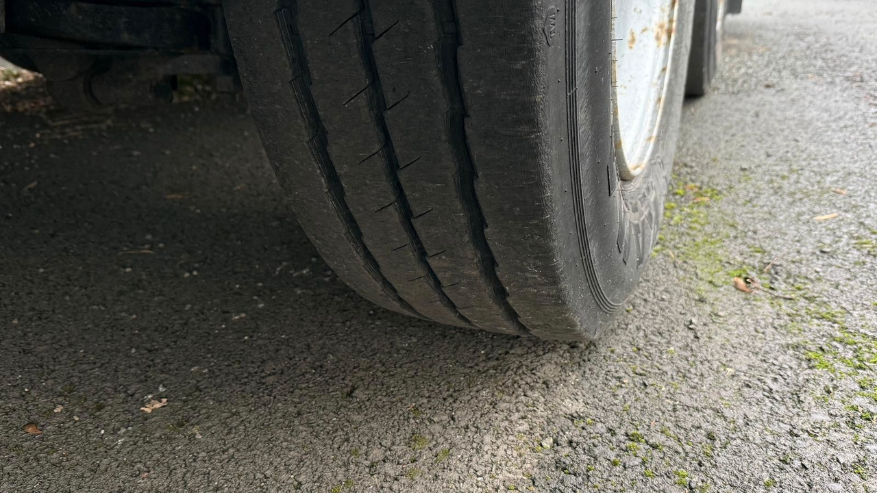 BG BGH 11 - Pressukapelliperävaunu: kuva BG BGH 11 - Pressukapelliperävaunu BG BGH 11 - Pressukapelliperävaunu: kuva BG BGH 11 - Pressukapelliperävaunu