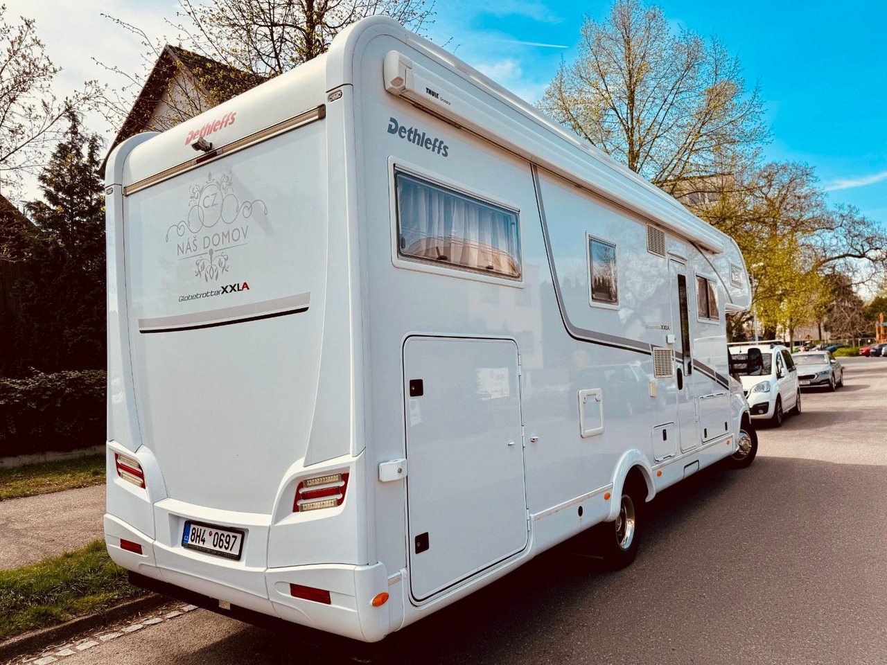 Dethleffs XXLA - GLOBETROTTER - Alkoviauto: kuva Dethleffs XXLA - GLOBETROTTER - Alkoviauto Dethleffs XXLA - GLOBETROTTER - Alkoviauto: kuva Dethleffs XXLA - GLOBETROTTER - Alkoviauto
