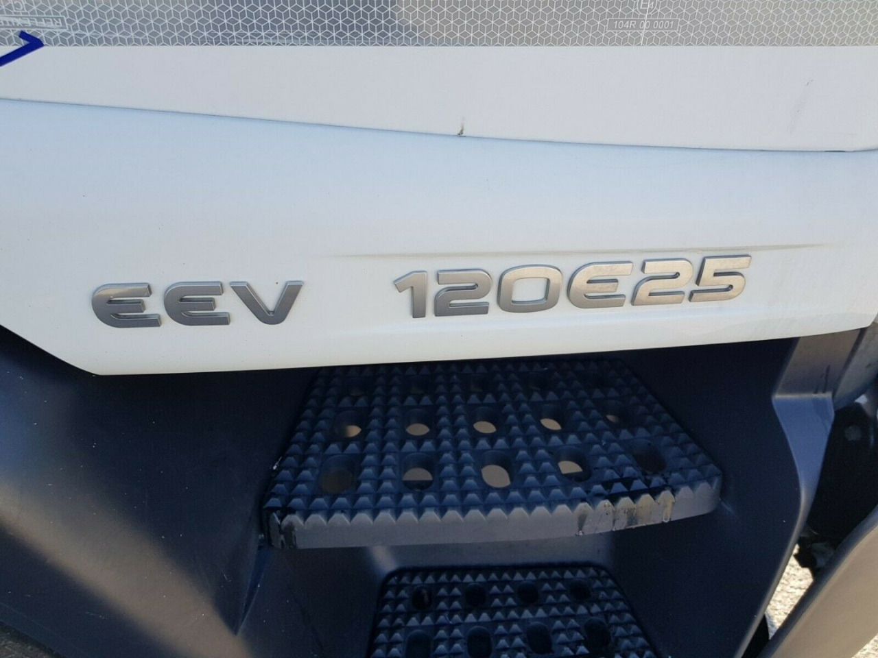 Refrigeraattori kuorma-auto Iveco EUROCARGO ML 120E25: kuva Refrigeraattori kuorma-auto Iveco EUROCARGO ML 120E25