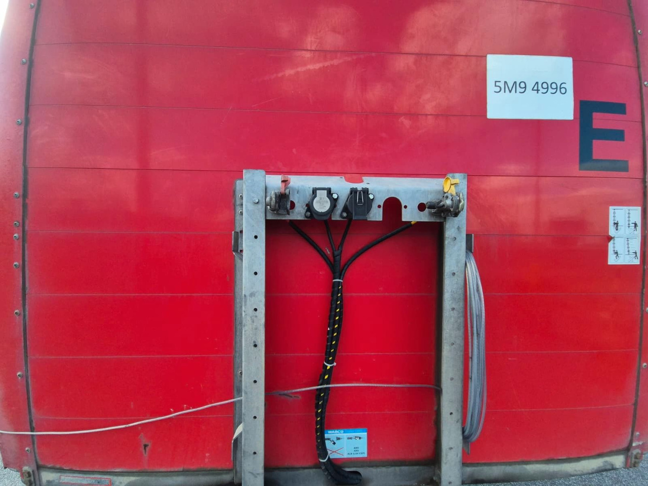 Panav NV36M - Pressukapellipuoliperävaunu: kuva Panav NV36M - Pressukapellipuoliperävaunu Panav NV36M - Pressukapellipuoliperävaunu: kuva Panav NV36M - Pressukapellipuoliperävaunu