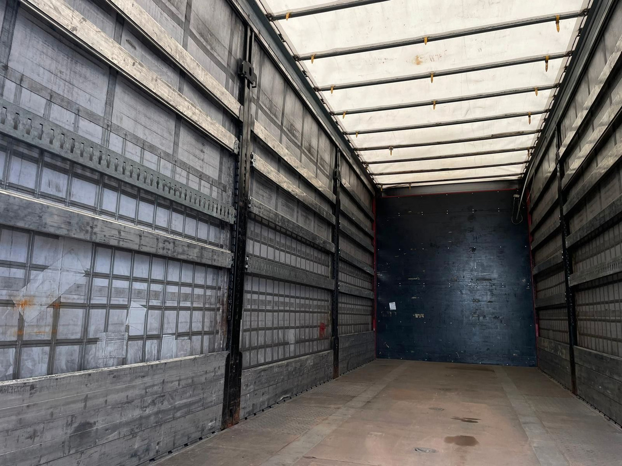 Pressukapelliperävaunu Svan CHT202: kuva Pressukapelliperävaunu Svan CHT202