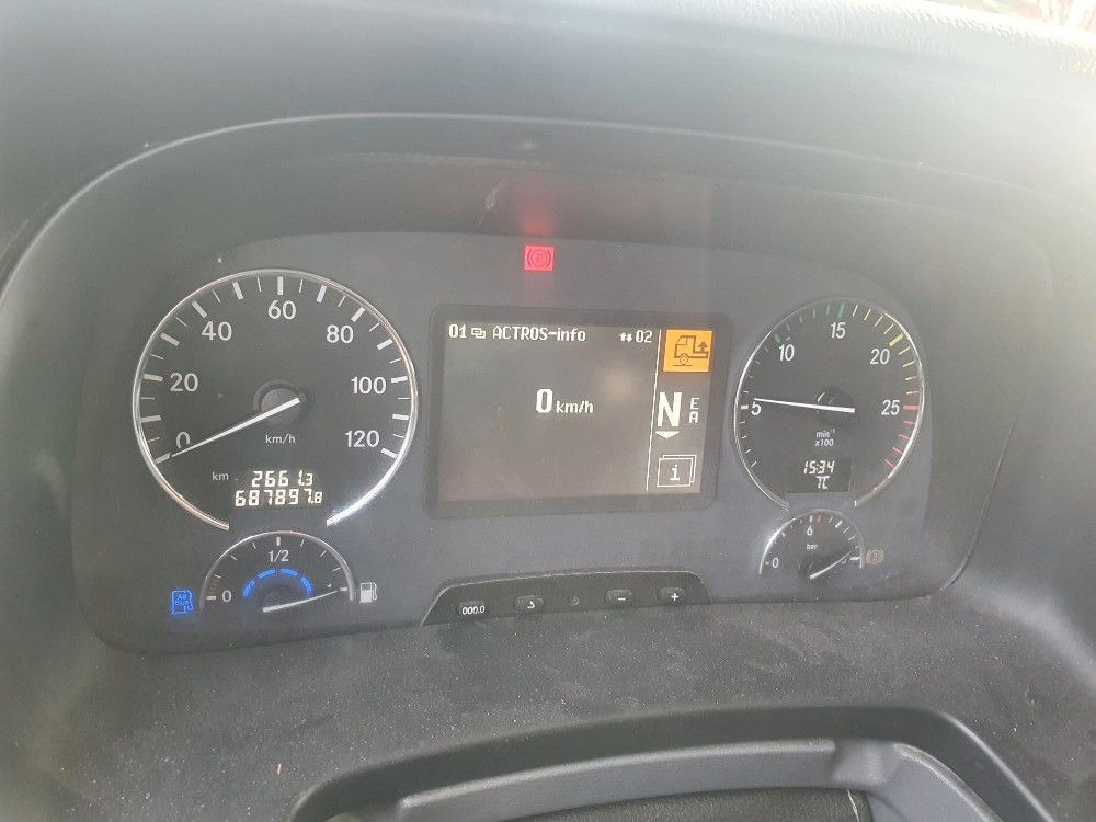 Mercedes-Benz Actros 1844 - Vetopöytäauto: kuva Mercedes-Benz Actros 1844 - Vetopöytäauto Mercedes-Benz Actros 1844 - Vetopöytäauto: kuva Mercedes-Benz Actros 1844 - Vetopöytäauto