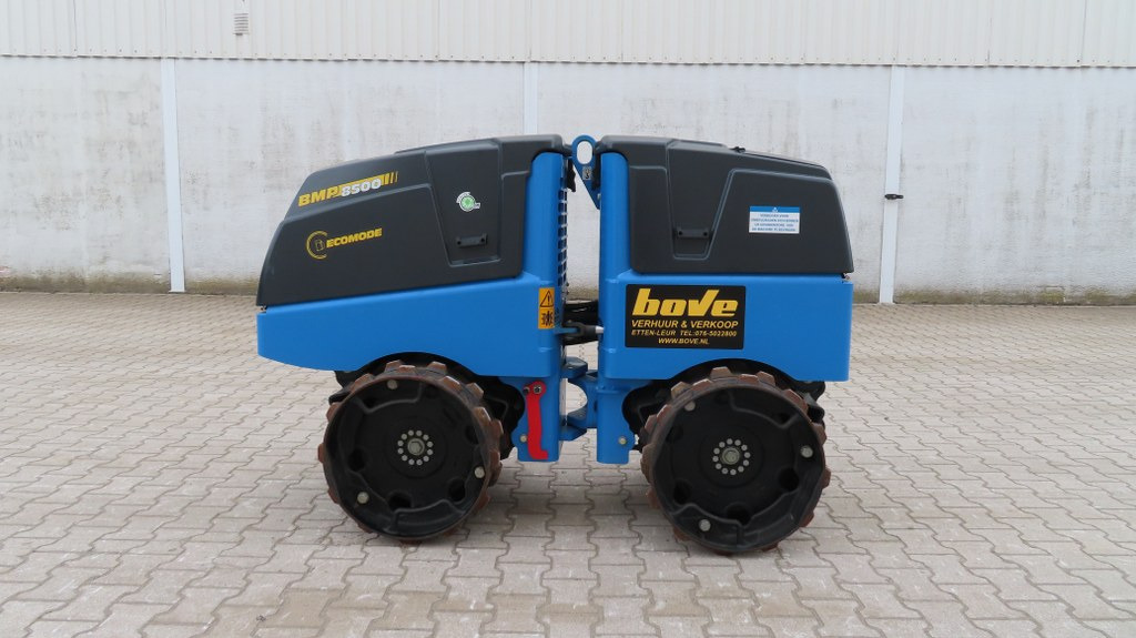 Bomag BMP 8500 - Minijyrä: kuva Bomag BMP 8500 - Minijyrä Bomag BMP 8500 - Minijyrä: kuva Bomag BMP 8500 - Minijyrä
