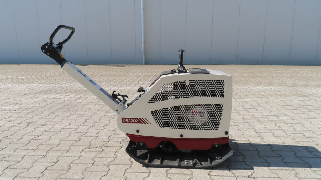 Dynapac DRP25D - Tärylevy: kuva Dynapac DRP25D - Tärylevy Dynapac DRP25D - Tärylevy: kuva Dynapac DRP25D - Tärylevy