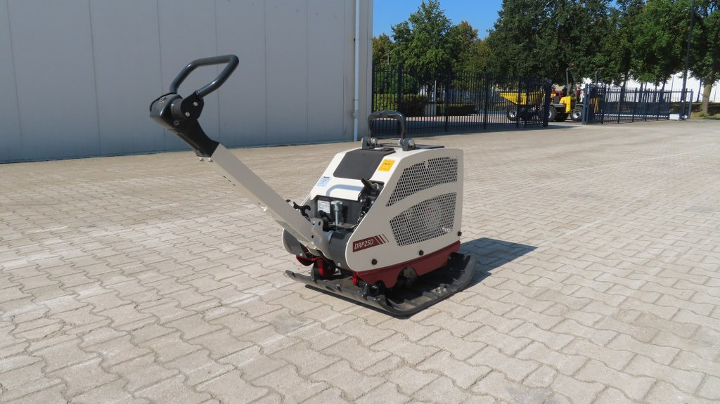 Dynapac DRP25D - Tärylevy: kuva Dynapac DRP25D - Tärylevy Dynapac DRP25D - Tärylevy: kuva Dynapac DRP25D - Tärylevy