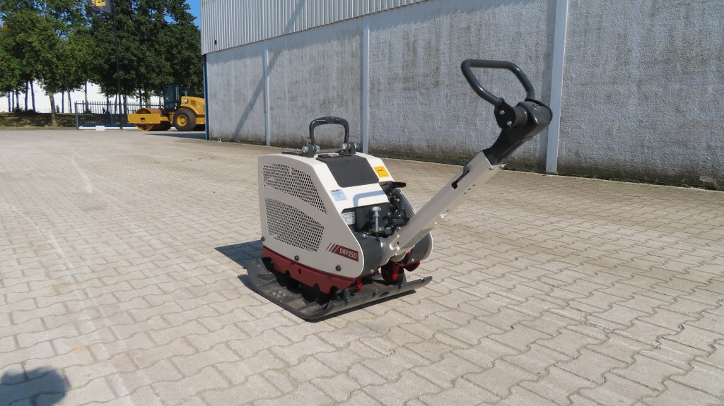 Dynapac DRP25D - Tärylevy: kuva Dynapac DRP25D - Tärylevy Dynapac DRP25D - Tärylevy: kuva Dynapac DRP25D - Tärylevy