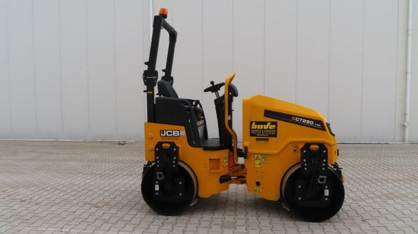 JCB CT 260-120 - Tiejyrä: kuva JCB CT 260-120 - Tiejyrä JCB CT 260-120 - Tiejyrä: kuva JCB CT 260-120 - Tiejyrä